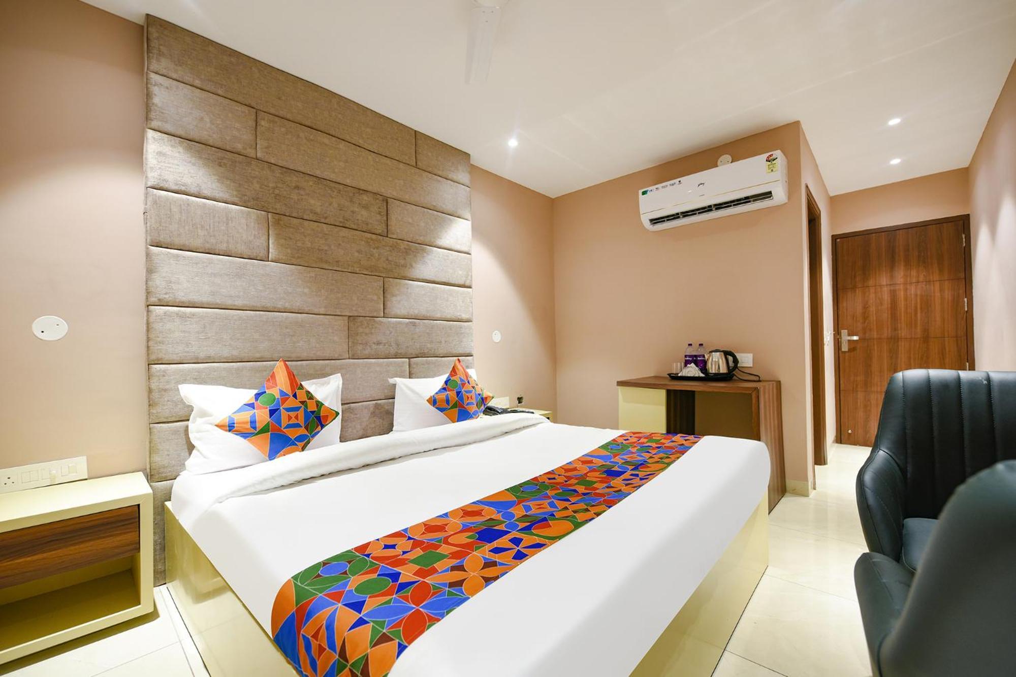 Fabhotel Supreme Suites Лудяна Екстериор снимка